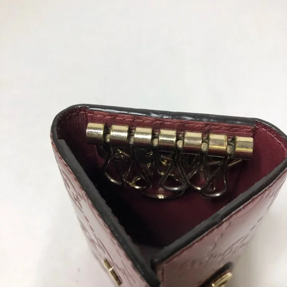 GUCCI 🌼 Authentic Pink Patent Leather GG Link Gold Heart Logo Key/Card Holder - Picture 11 of 15